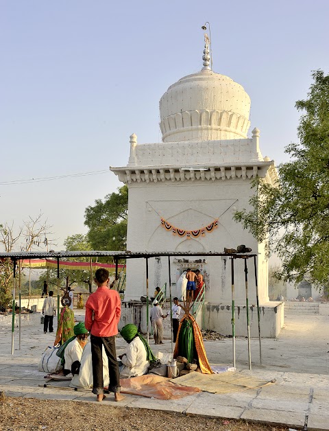 TRADITIONS: FLYING INFANTS, INDIA