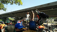 Rapihkan Tumpukan Sampah di Cibadiyut Kidul, Satgas Sektor 22 Sub 13 Perketat Edukasi Warga