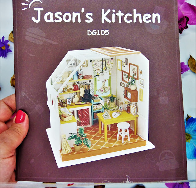 Kit dollhouse in miniatura by Rolife Jason's Kitchen