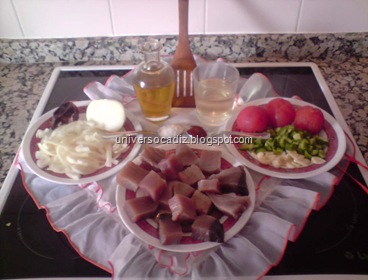 Atun con fideos
