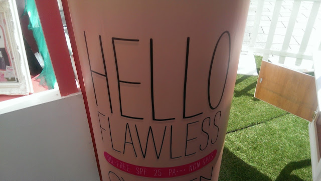 A Hello Flawless banner