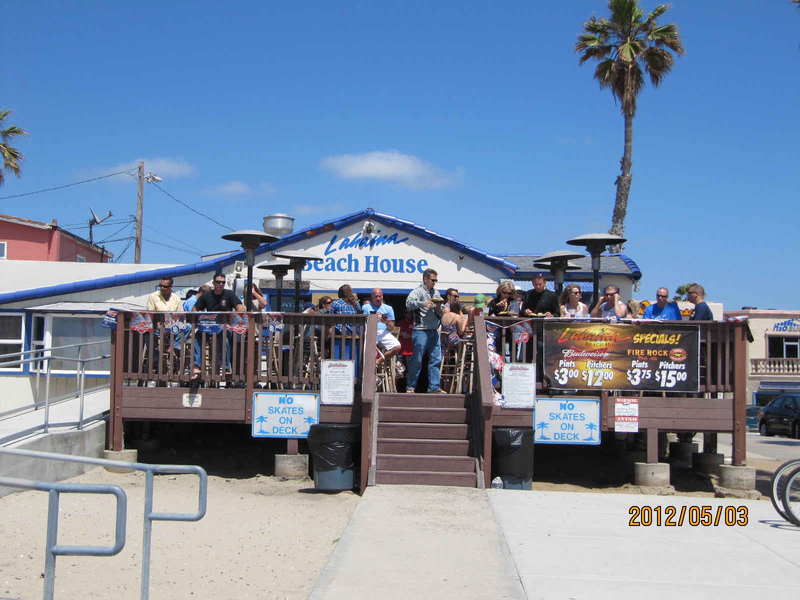 Jeeps Pubs Taverns and Bars Lahaina iBeachi iHousei Pacific 