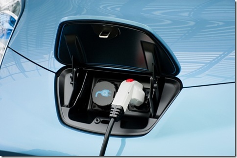 nissan-leaf_hi_025
