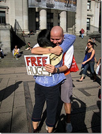 free hugs 2