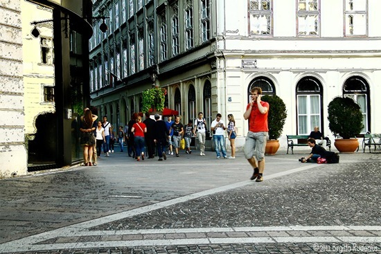 people_20110930_street