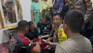 Seorang wanita di Sekadau berhasil diselamatkan dari upaya bunuh diri di Sungai Kapuas berkat aksi heroik Bripka William Gastelly, Kanit Dalmas Sat Samapta Polres Sekadau.