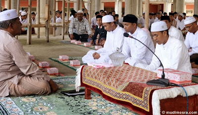 Hari ini tiga guru Dayah MUDI Mesra melepaskan status lajang mereka.