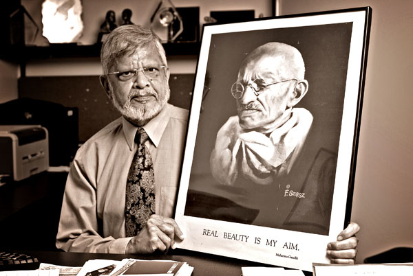 Tentang Kejujuran – Dr. Arun Gandhi - Warta Unik Yang Seru