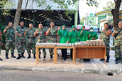 Indahnya Berbagi, Koramil 04/Pulogadung Bersama Persit KCK Ranting-5 Bagikan Takjil