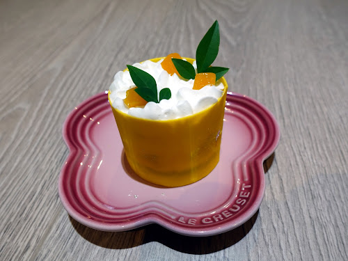 Fine Foods at Royal Garden Hotel [Hong Kong, CHINA] - One of the best French European pastry shop patisserie East Tsim Sha Tsui - Mango and black sesame cream cake