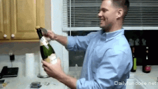 CHAMPAGNE Aprenda a abrir seu champagne com estilo nas festas de fim de ano