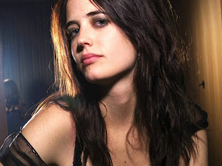 Free wallpapers without watermarks of Eva Green at Fullwalls.blogspot.com