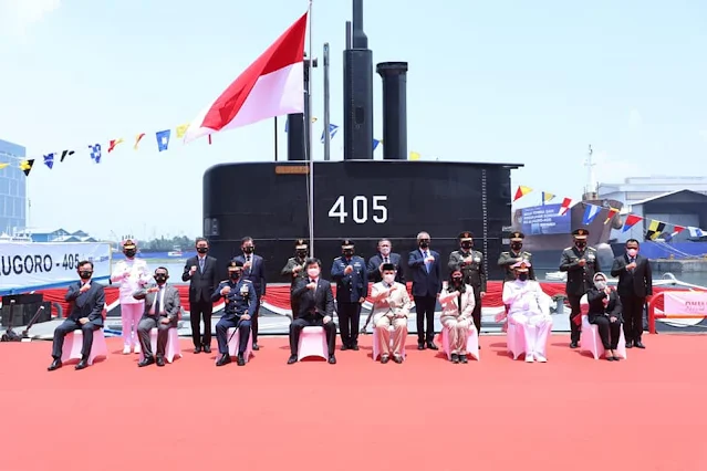 Panglima TNI Hadiri Serah Terima Kapal Selam KRI Alugoro-405 kepada MENHAN