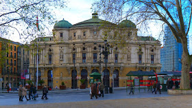 Teatro Arriaga en el centro de Bilbao