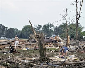 TORNADOS ARRASAN PUEBLO DE NEBRASKA 17 DE JUNIO 2014