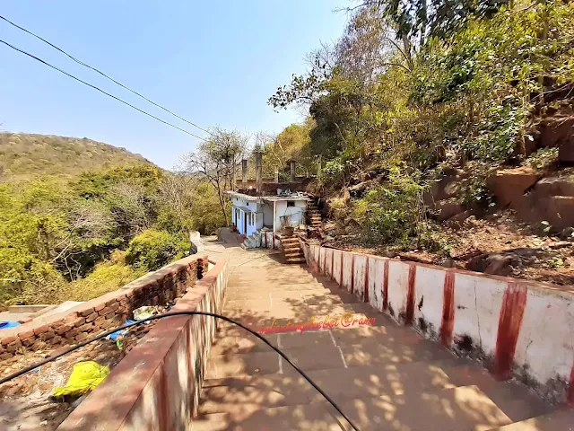 Sarva Narasimha Swamy Temple surrounding area in Giddalur ghat