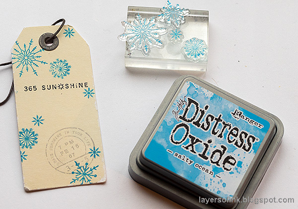 Layers of ink - Winter Bird Tutorial by Anna-Karin Evaldsson.