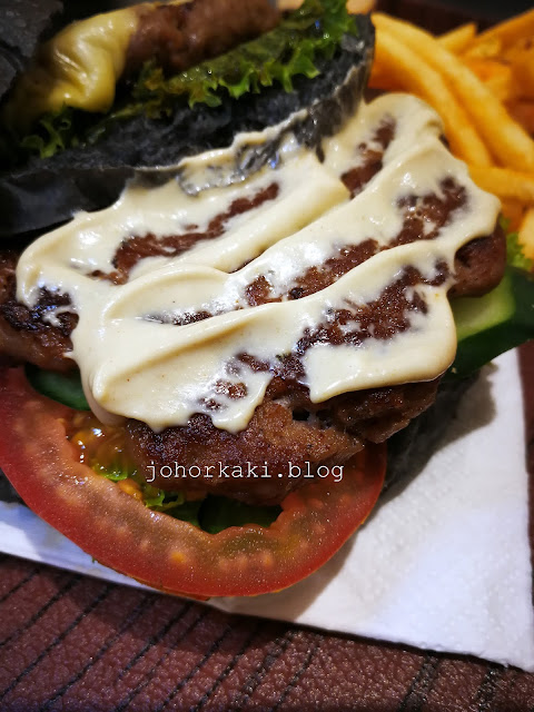 OLEG-gCafe-Charcoal-Burger-Waffle-City-Square-AEON-Tebrau-Dato-Onn