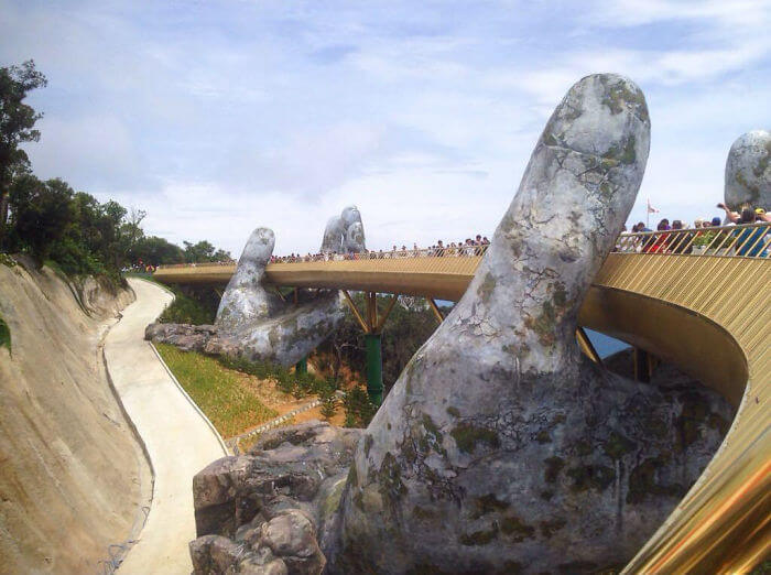 Mindblowing Bridge In Vietnam Has Now Been Opened, And It Is Reminiscent of Scenery From Lord Of The Rings