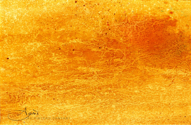 art, peinture, aquarelle, agnès au pinceau dansant, grégis, abstrait, monochrome, jaune, soleil, macro, textures, matières, effiloché, fils, nervures, filandreux, craquelé, macro, nature, naturel, terre, désert, marsl