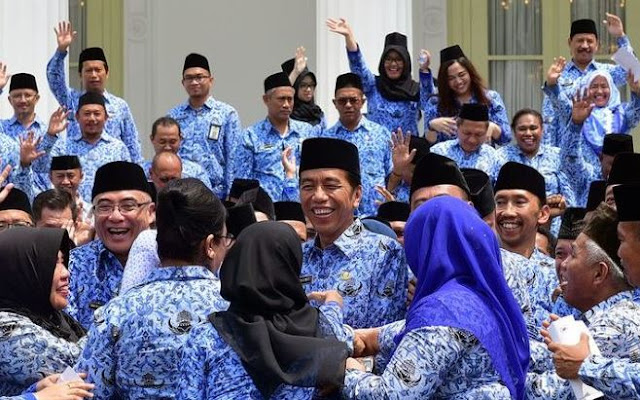 Presiden Jokowi Minta Publik Memaklumi Pengaturan Cadar