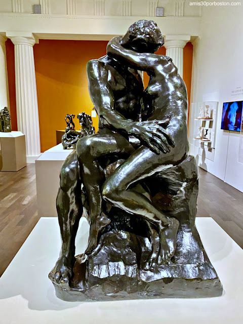 El Beso de Rodin en el Museo de Bellas Artes de Stanford, California