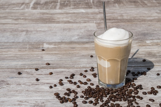 4-Easy-Tips-for-Making-Iced-Coffee-Drinks-at-Home