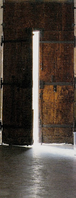Rustic entrance doors, image via French Home by Josephine Ryan, edited by lb for linenandlavender.net - http://www.linenandlavender.net/2009/07/linen-and-lavender.html