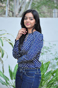 Nithya Shetty dazzling photo shoot-thumbnail-13