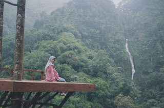 Tiket Masuk Dan Lokasi Curug Cibareubeuy Cibeusi Subang