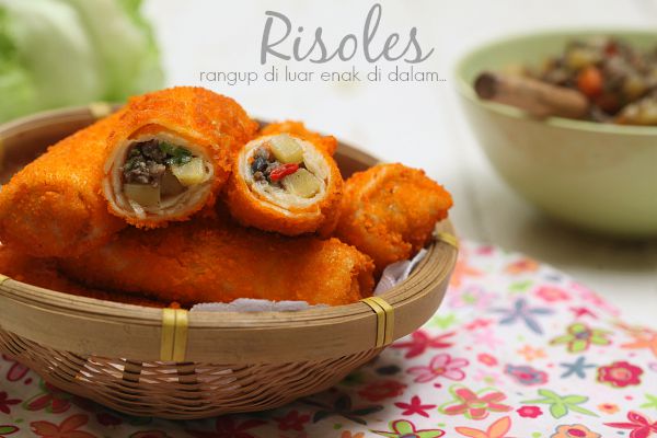 Risoles rangup di luar enak di dalam - masam manis