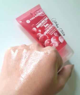 YVES ROCHER CRANBERRY IŞILTI VEREN MASKE