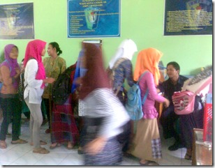 Mohon Dukungan Moril Dan Doa Restu Dari Seluruh Karyawan staf Tata Usaha Di Ruang I Tata Usaha SMPN Wonoasri
