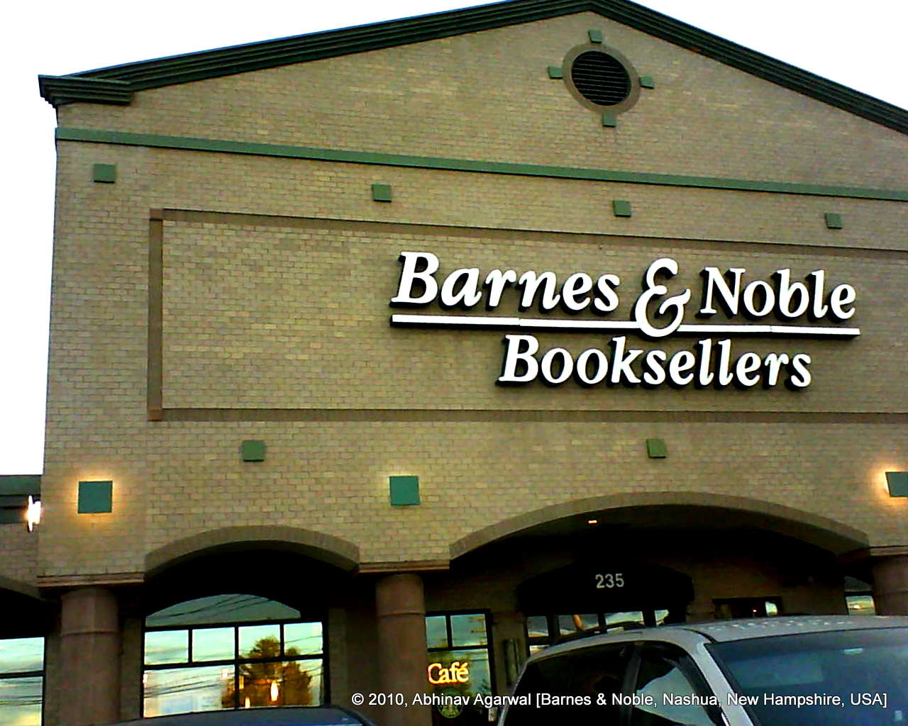 Abhinav Agarwal: Barnes and Noble, Nashua, New Hampshire