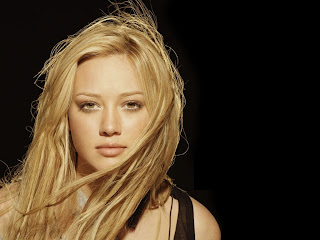 American actress and singer-songwriter Hilary Duff