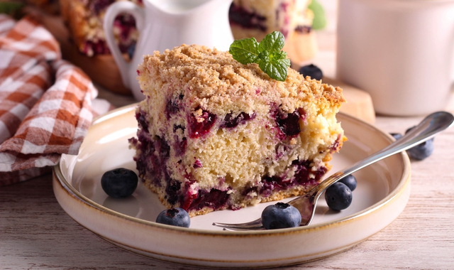 Blueberry Buckle Cake