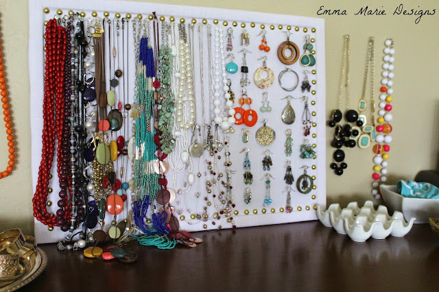 organized jewelry