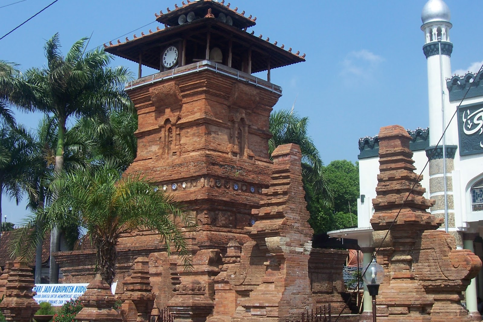 Masjid Peninggalan Kerajaan Islam Indonesia ~ DASBOR 