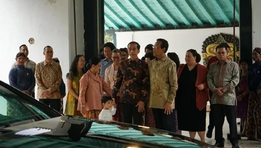 30 Menit Bertemu, Apa yang Dibicarakan Jokowi dan Sultan HB X