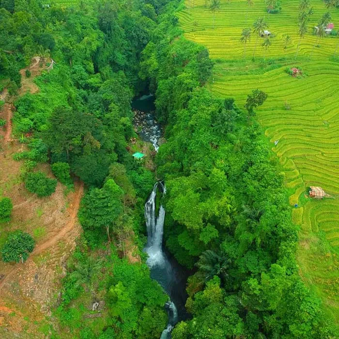 Aling-Aling Waterfall Buleleng