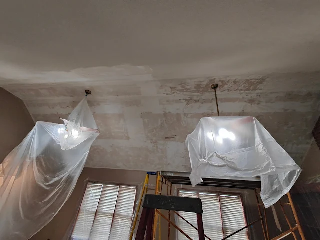 Popcorn ceiling texture removal