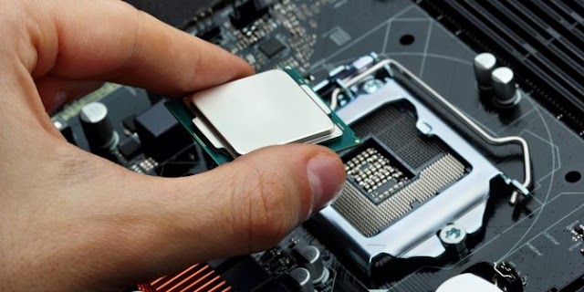 What is the role of processor in computer