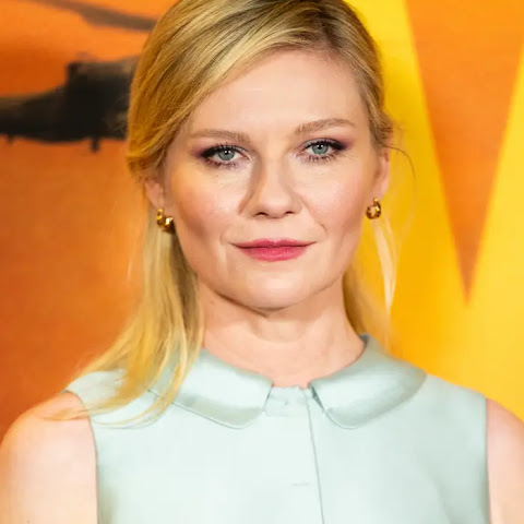 Kirsten Dunst Recalled Shooting “Interview With The Vampire” At Age 11 And Explained How Her Acting Coach Taught Her To Make “Sexy” Facial Expressions Without Being “Inappropriate”