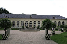 giardino dell'antica aranceria nel Parco Reale Łazienki