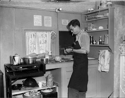Fritz Peters in the kitchen November 27, 1950  [cat 3119-0009]