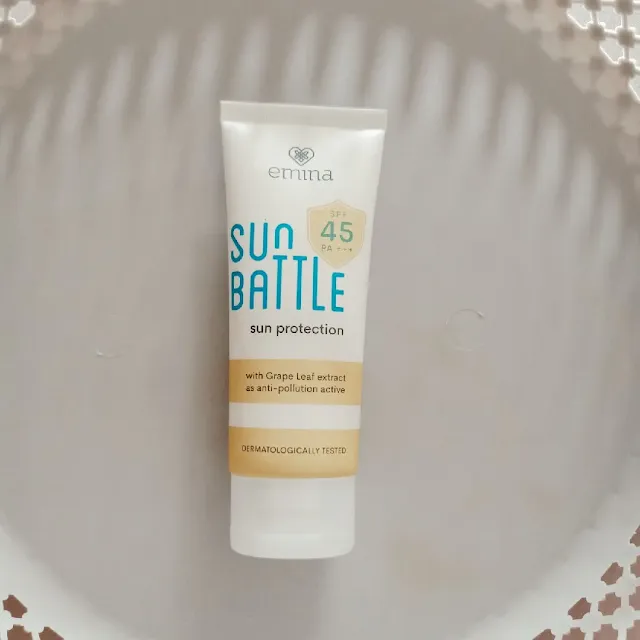 emina sun battle spf 45 pa+++ manfaat