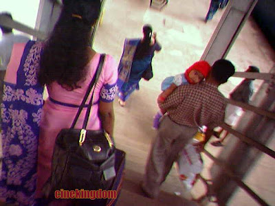 Hot NRI Aunties in Transperant Saree http://rkwebdirectory.com