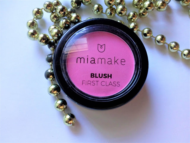 Resenha: Blush First Class da Mia Make