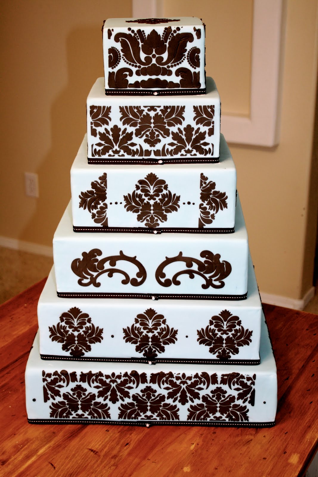 modern wedding cakes