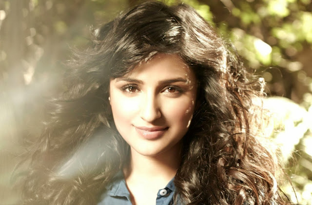 Parineeti Chopra Wallpapers Free Download